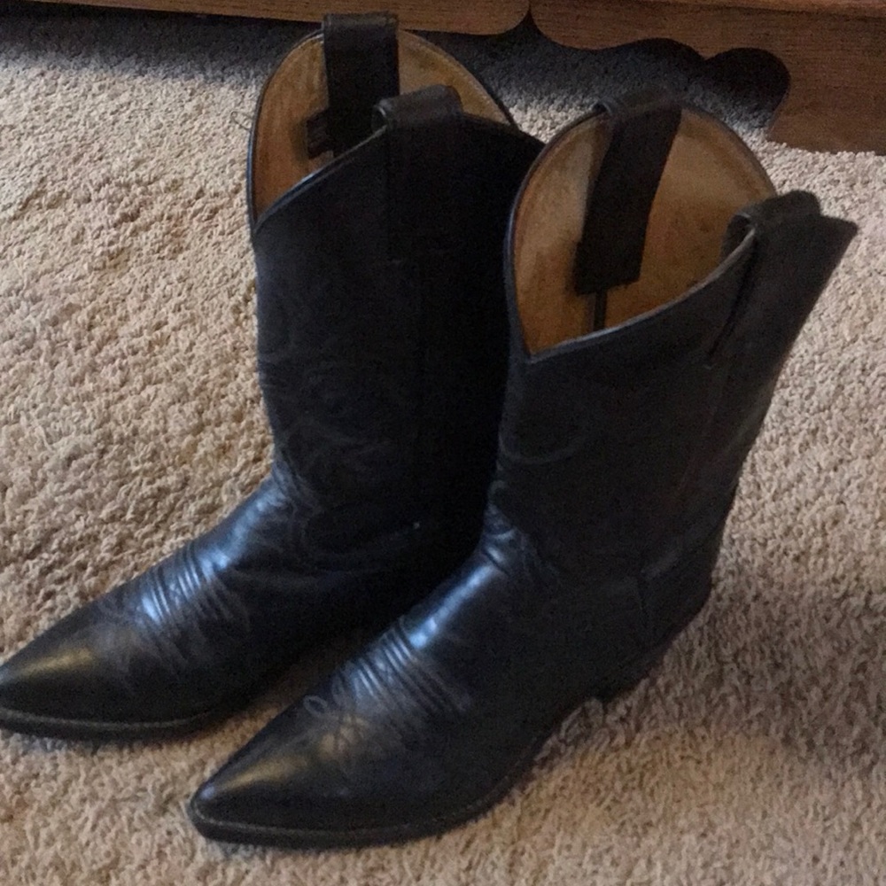 COPY - Black cowboy boots